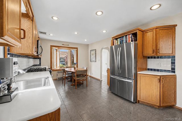 1602 Imperial Avenue, New Hyde Park, NY 11040