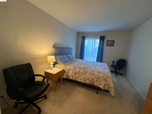 625 El Dorado Ave 204, Oakland, CA 94611