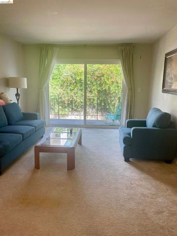 625 El Dorado Ave 204, Oakland, CA 94611