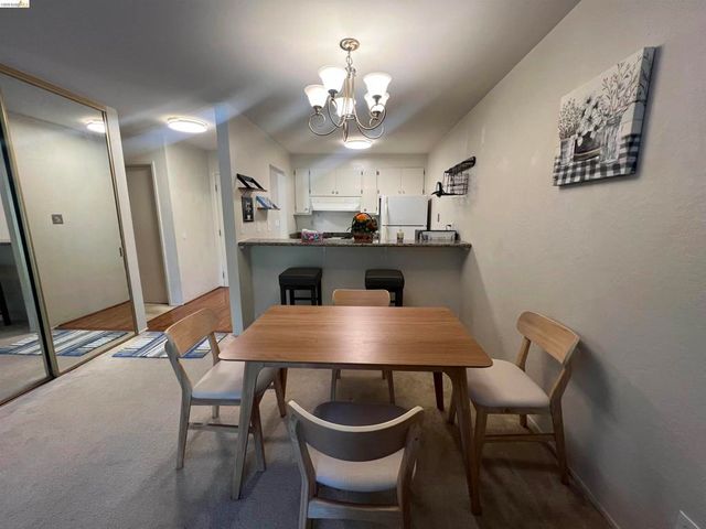 625 El Dorado Ave 204, Oakland, CA 94611