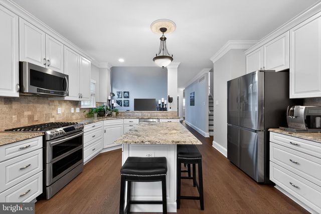 210 WINTERBERRY LN, Collegeville, PA 19426