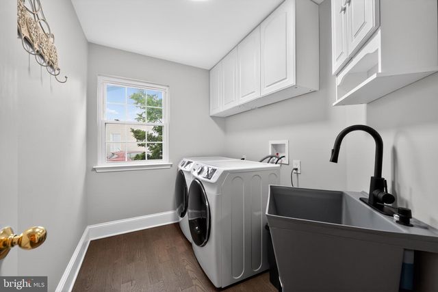 210 WINTERBERRY LN, Collegeville, PA 19426
