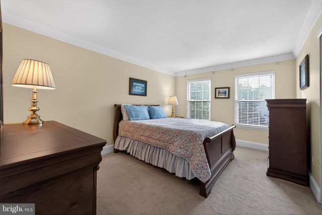 210 WINTERBERRY LN, Collegeville, PA 19426