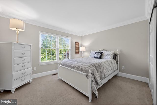 210 WINTERBERRY LN, Collegeville, PA 19426