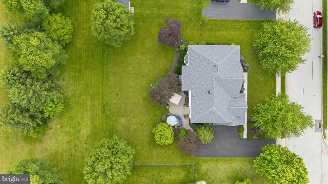 210 WINTERBERRY LN, Collegeville, PA 19426