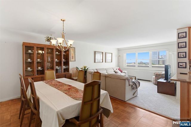 280 Prospect Avenue 8G, Hackensack, NJ 07601