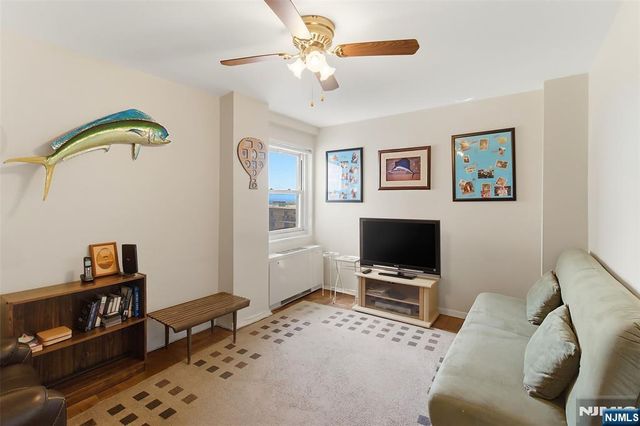 280 Prospect Avenue 8G, Hackensack, NJ 07601