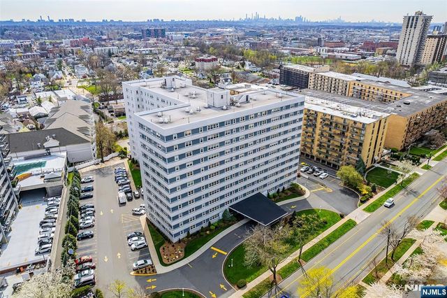 280 Prospect Avenue 8G, Hackensack, NJ 07601