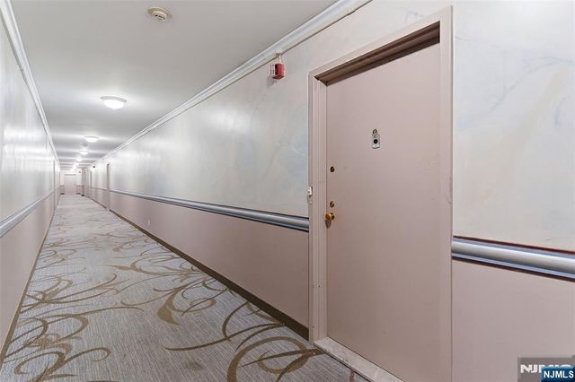 280 Prospect Avenue 8G, Hackensack, NJ 07601
