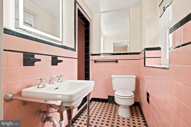 6908 CITY AVE, Philadelphia, PA 19151