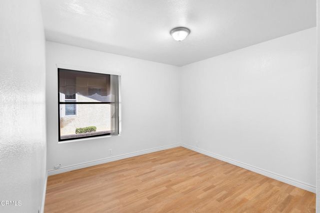 975 W Telegraph Road 77, Santa Paula, CA 93060