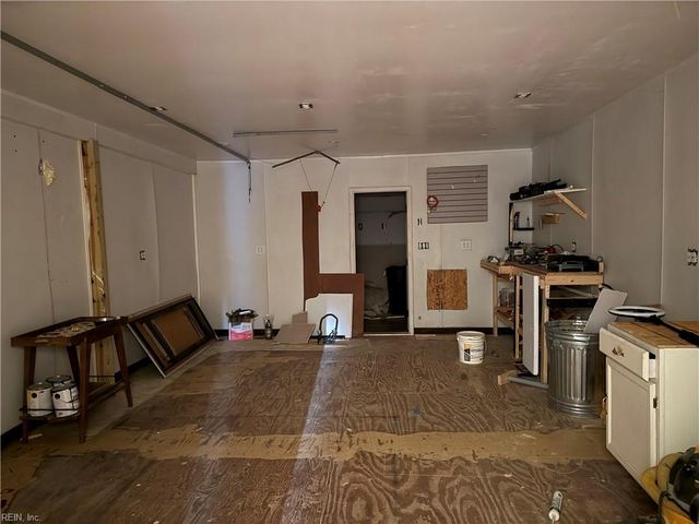 1877 N Streamline DR, Virginia Beach, VA 23454