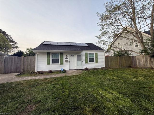 1877 N Streamline DR, Virginia Beach, VA 23454