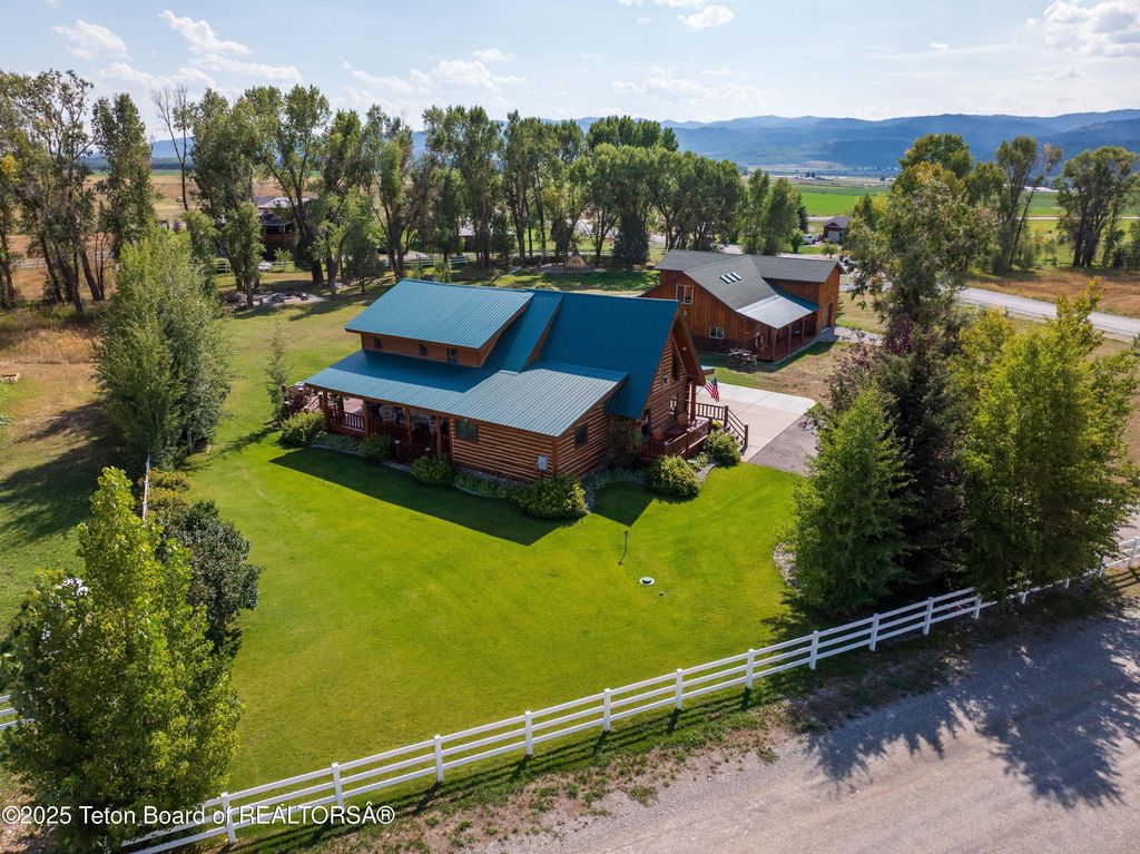 26 YOSEMITE Drive, Thayne, WY 83127