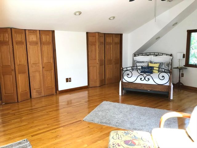 70 York St. 2, Cambridge, MA 02141