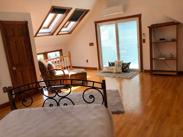 70 York St. 2, Cambridge, MA 02141