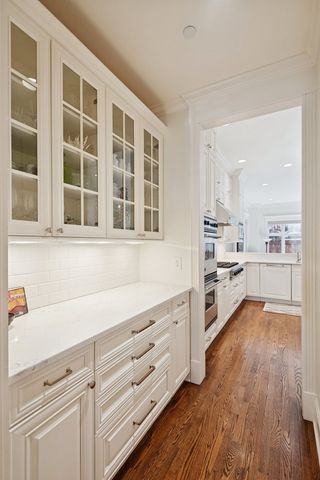 1039 W Altgeld Street, Chicago, IL 60614