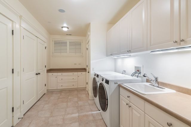 1039 W Altgeld Street, Chicago, IL 60614