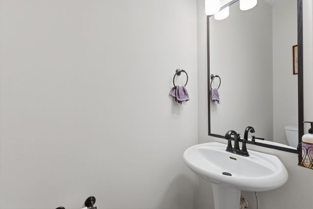 1308 Sweetwater Dr, Brentwood, TN 37027