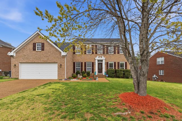 1308 Sweetwater Dr, Brentwood, TN 37027