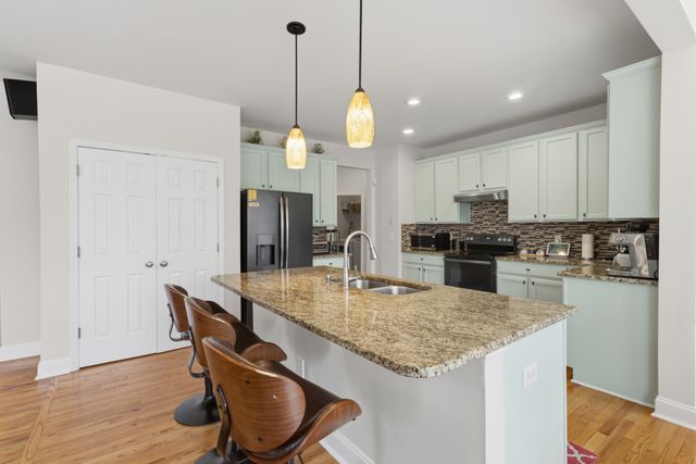 1308 Sweetwater Dr, Brentwood, TN 37027