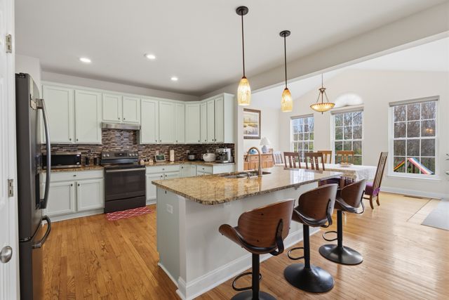 1308 Sweetwater Dr, Brentwood, TN 37027