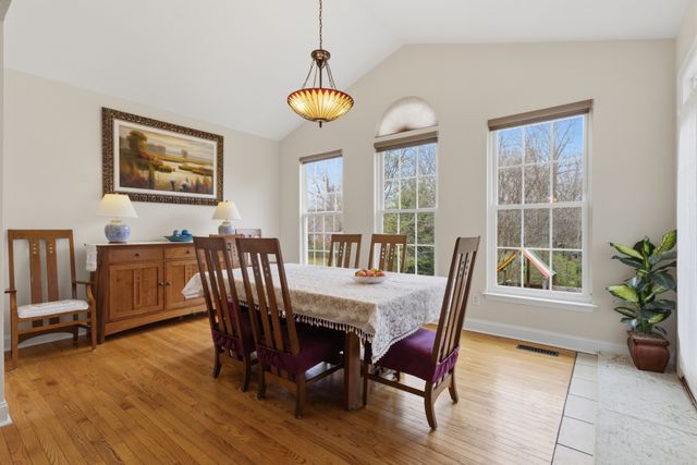 1308 Sweetwater Dr, Brentwood, TN 37027