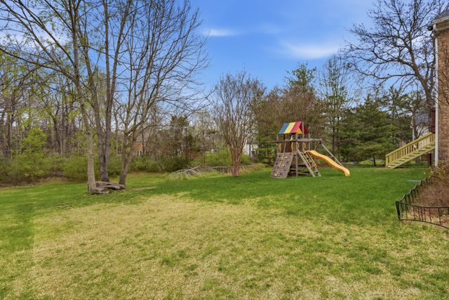 1308 Sweetwater Dr, Brentwood, TN 37027