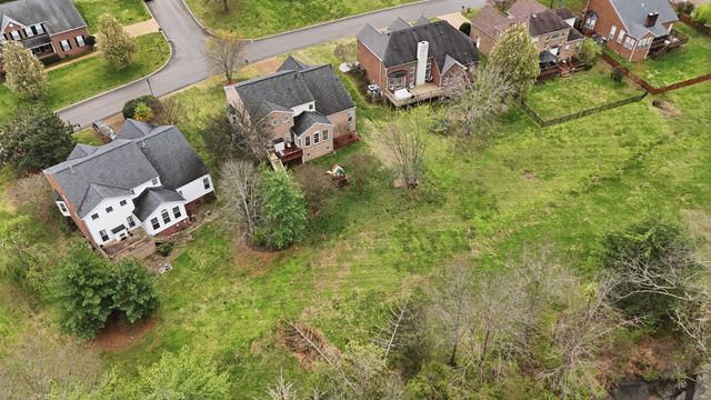 1308 Sweetwater Dr, Brentwood, TN 37027