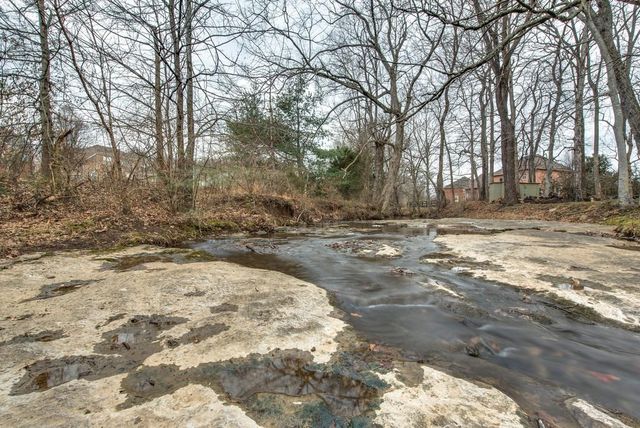 1308 Sweetwater Dr, Brentwood, TN 37027