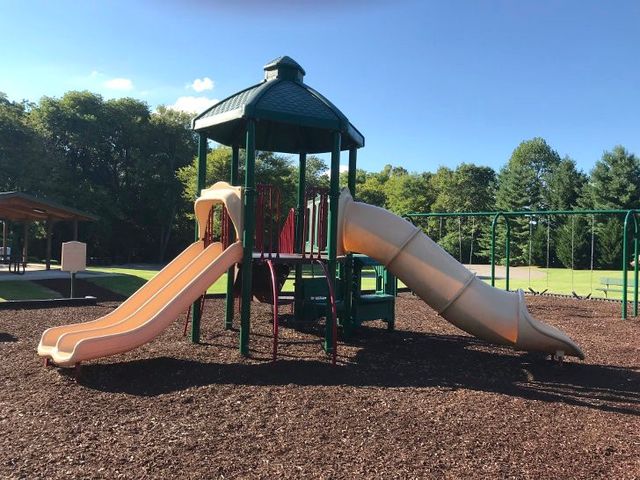 1308 Sweetwater Dr, Brentwood, TN 37027