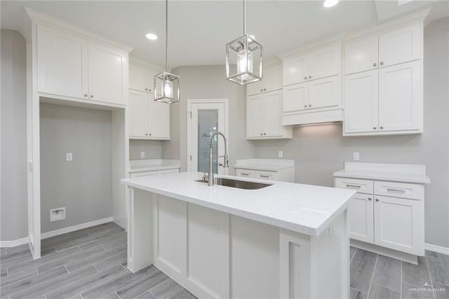 2314 Cuesta Del Sol Street, Edinburg, TX 78542