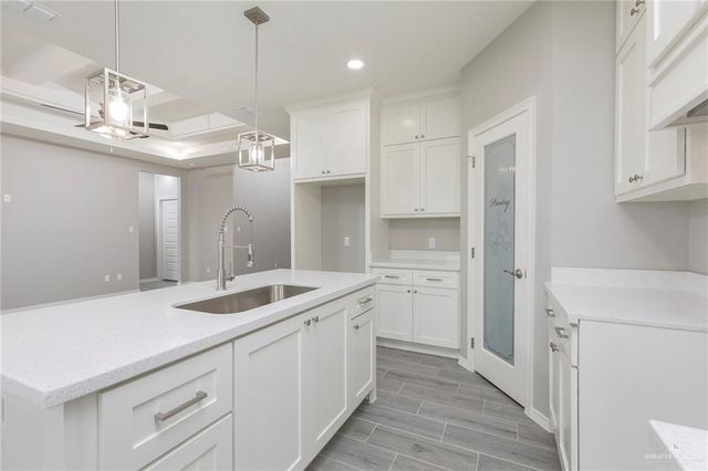 2314 Cuesta Del Sol Street, Edinburg, TX 78542