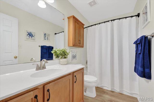 1200 Hunters Chase Drive, Eureka, MO 63025