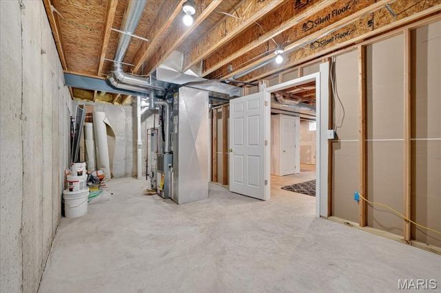 1200 Hunters Chase Drive, Eureka, MO 63025