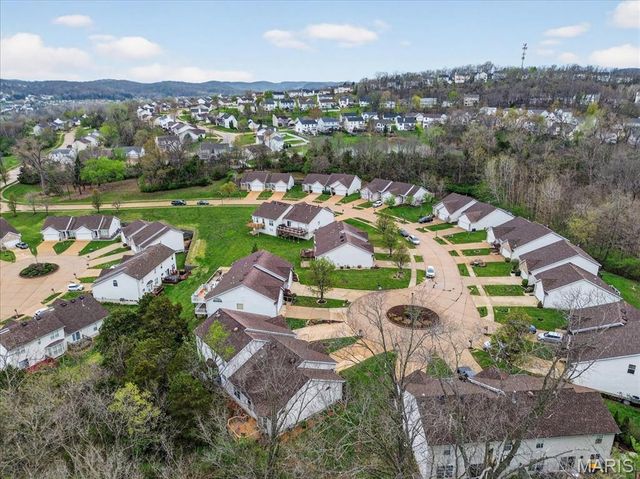 1200 Hunters Chase Drive, Eureka, MO 63025