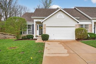 1200 Hunters Chase Drive, Eureka, MO 63025