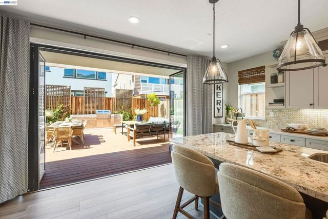 32651 Singh Circle, Union City, CA 94587