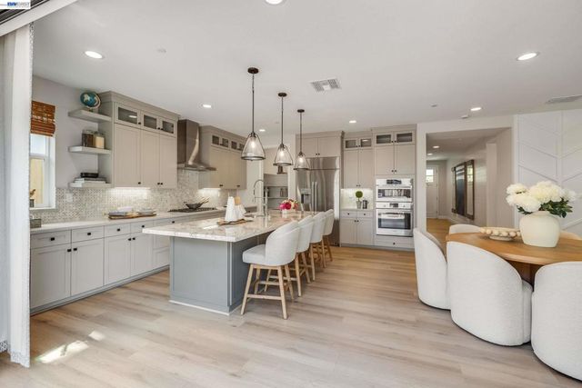 32651 Singh Circle, Union City, CA 94587