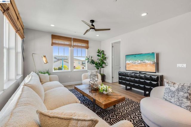 32651 Singh Circle, Union City, CA 94587