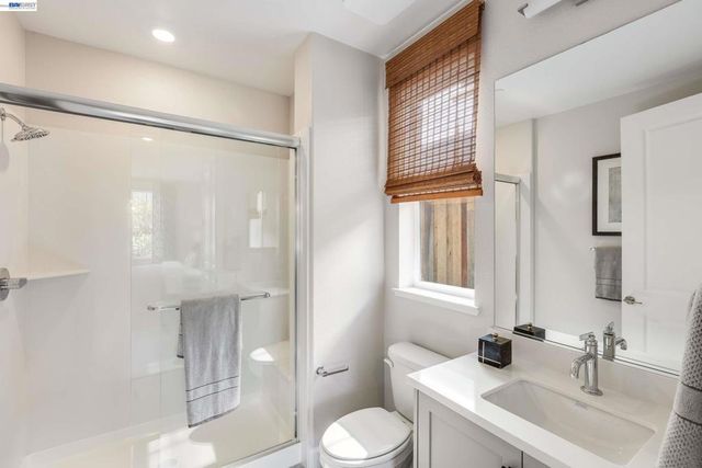 32651 Singh Circle, Union City, CA 94587