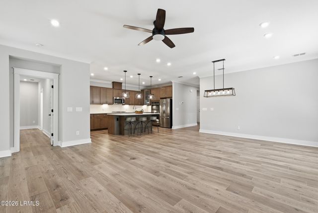 129 Carolina Oaks Avenue, Bluffton, SC 29910