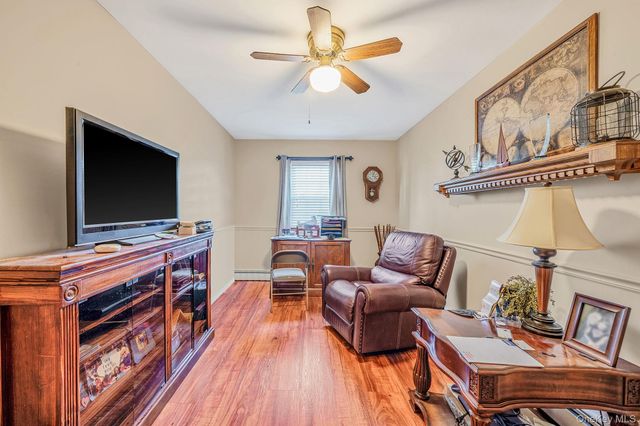 28 Pamela Lane, Selden, NY 11784