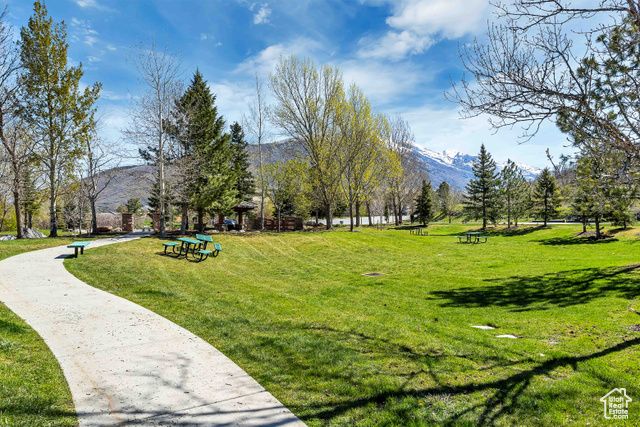 1945 E SEVEN OAKS LN, Draper, UT 84020