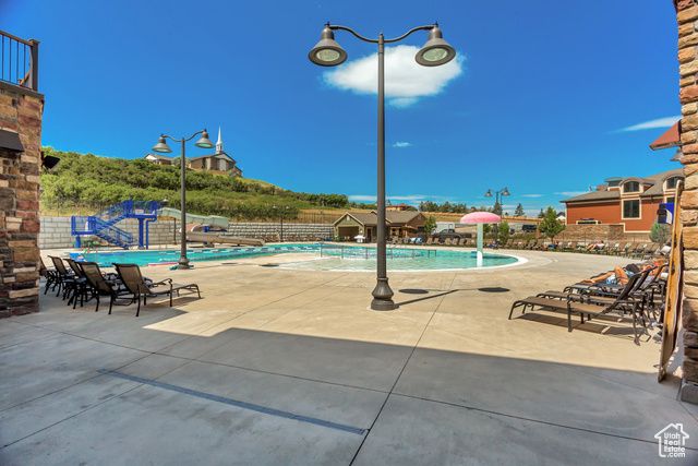 1945 E SEVEN OAKS LN, Draper, UT 84020