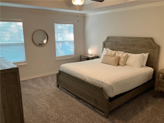 1941 Admiral Ln, Aransas Pass, TX 78336