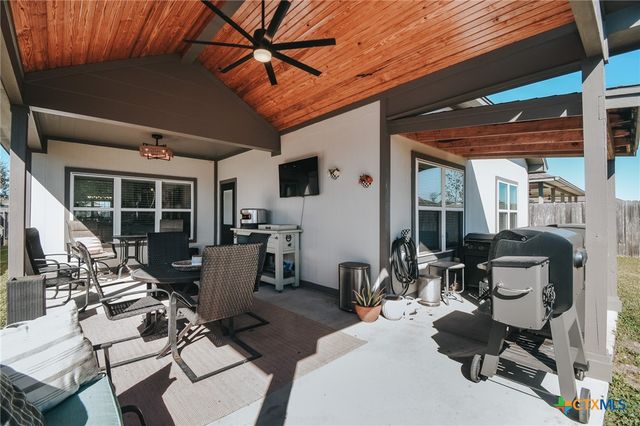 324 Brushy Creek, Victoria, TX 77904