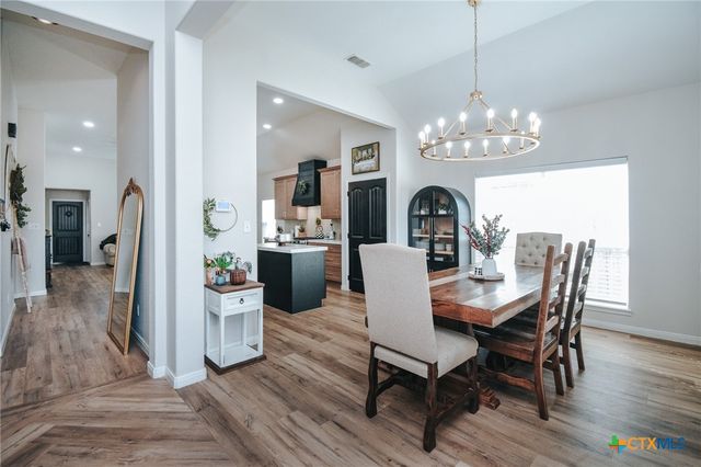 324 Brushy Creek, Victoria, TX 77904