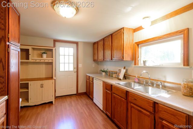 30 Wexford Avenue, Belleville, MI 48111