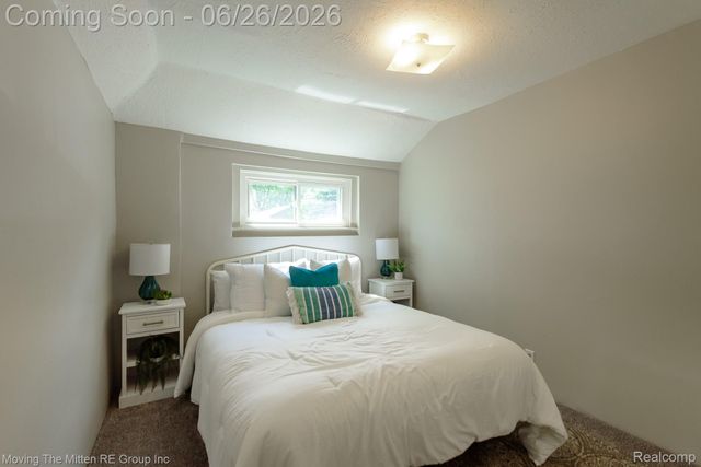 30 Wexford Avenue, Belleville, MI 48111